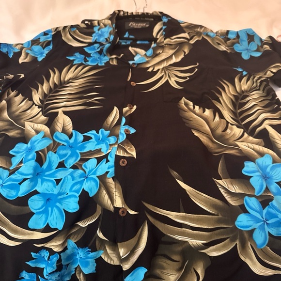 Favant Men's Tropical Black and Blue Floral Shirt - Picture 7 of 11